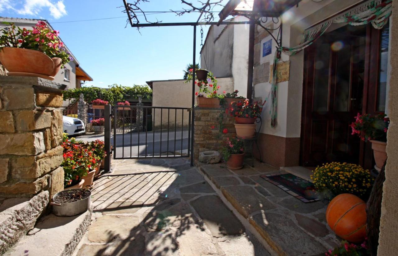Holiday Home Lori Paz ภายนอก รูปภาพ