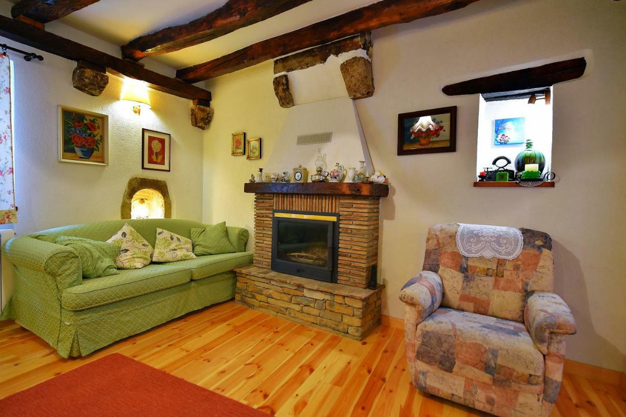 Holiday Home Lori Paz ภายนอก รูปภาพ